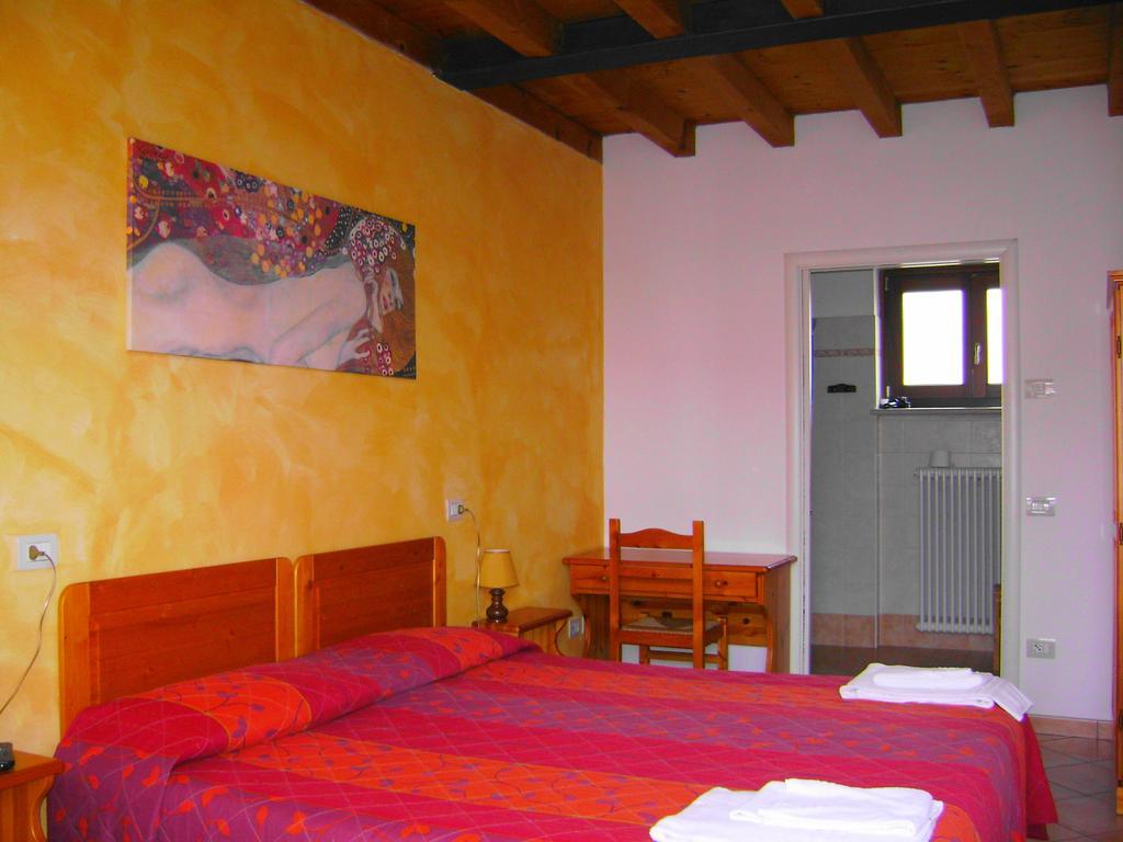 Agriturismo Le Sigalette Salionze Room photo